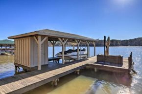 Pet-Friendly Lake Sinclair Home with Boat Dock!